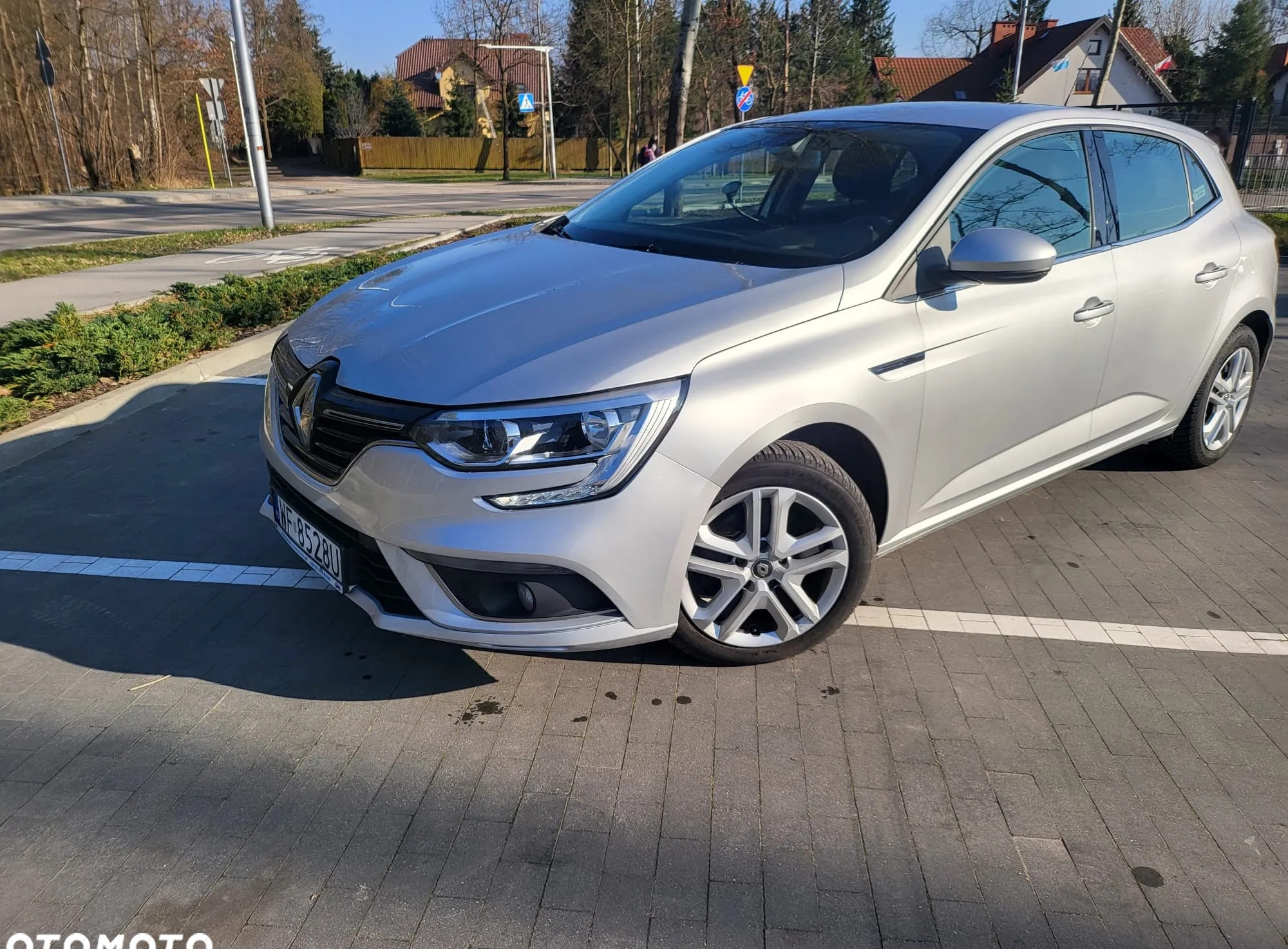 Renault Megane cena 47500 przebieg: 84376, rok produkcji 2020 z Marki małe 596